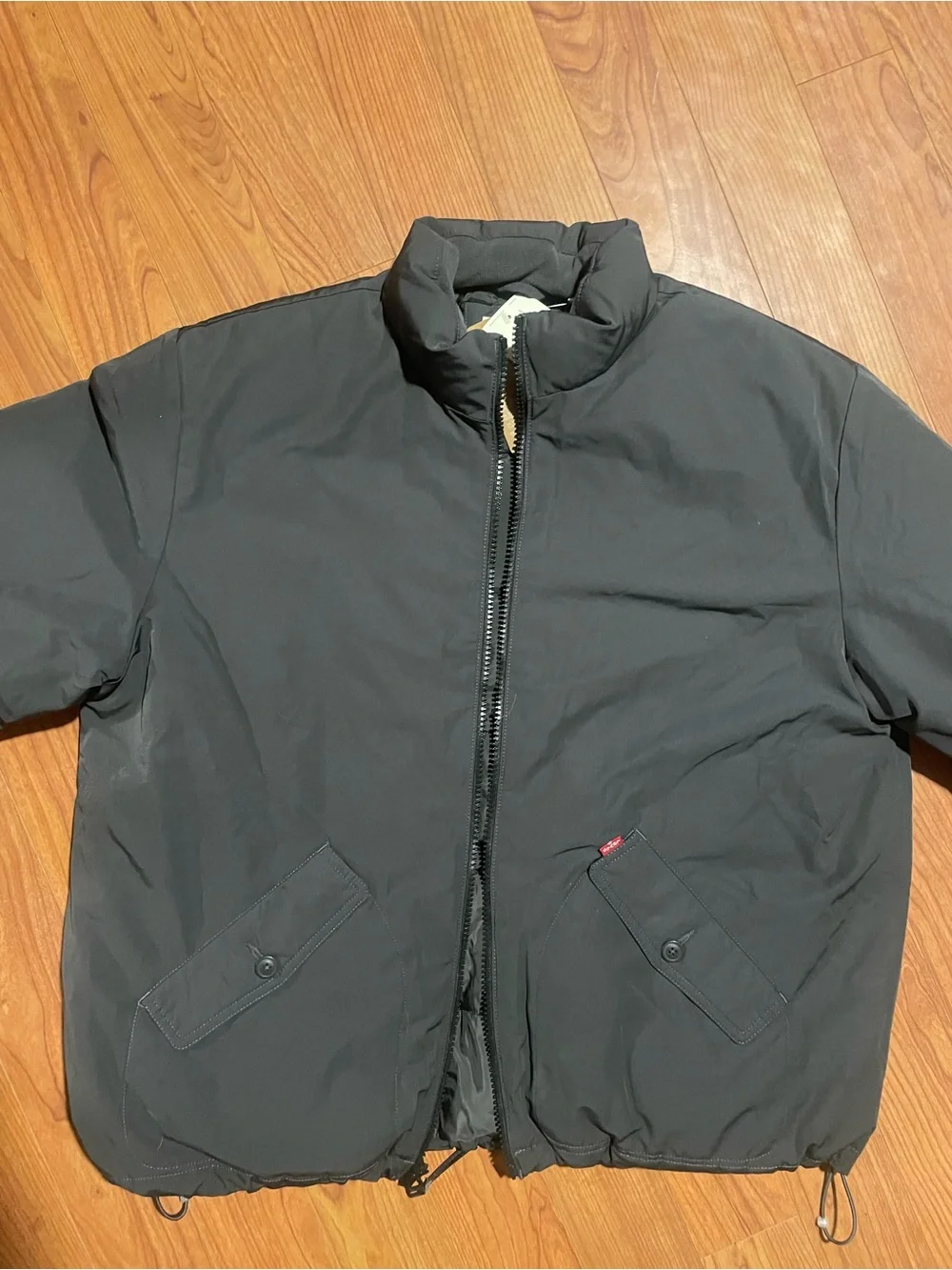 Levi’s Briggs Short Puffer Jacket- black men’s large NEW WITH TAGS